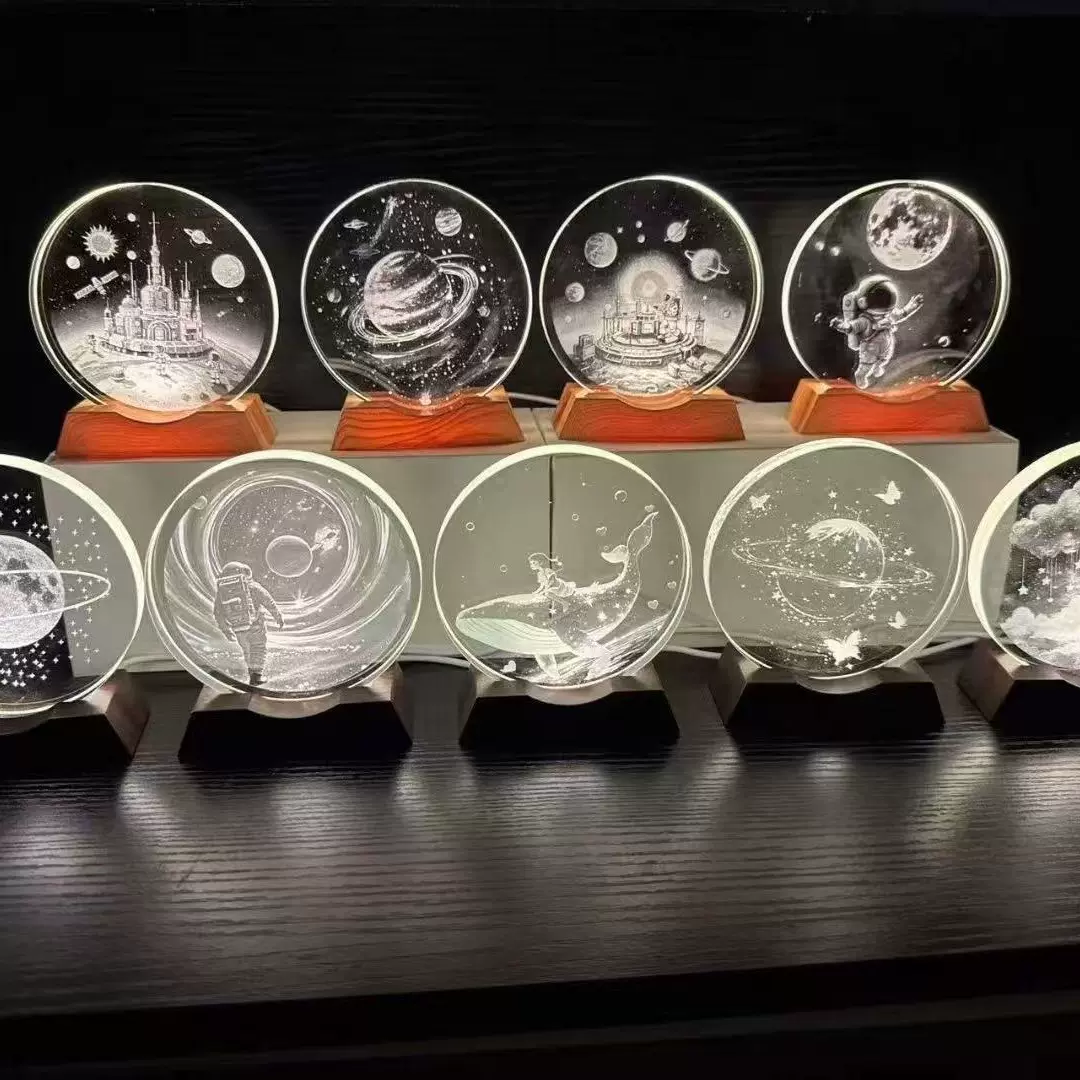 创意发光底座奖杯激光内雕彩印水晶小夜灯月球宇航员高端家居摆件