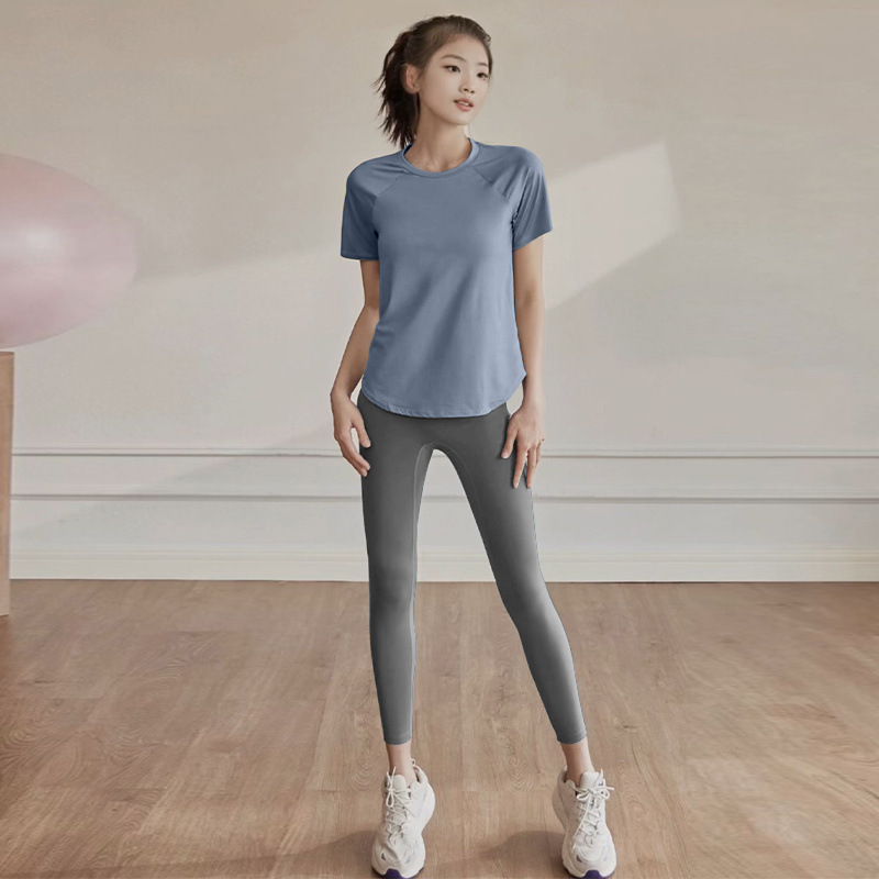 スポーツ速乾性 Tシャツ女性の大きいサイズルーズメッシュカジュアルフィットネス半袖ランニングヨガトップ女性の夏の供給|undefined