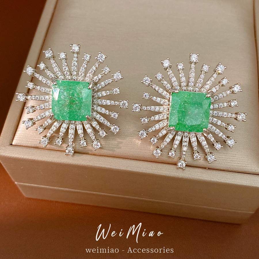 Medieval vintage aguja de plata zircon cuadrado pernos de aretes de fuegos artificiales estilo retro pendientes de nicho ligero lujo alta sensación de aretes