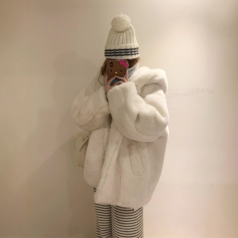 Winter New Style Loose and Lazy Faux Rabbit Fur Warm Hooded White Fluffy Coat Thickened Fur Coat for Women Winter New Style Loose and Lazy Faux Rabbit Fur Warm Hooded White Fluffy Coat Thickened Fur Coat for Women