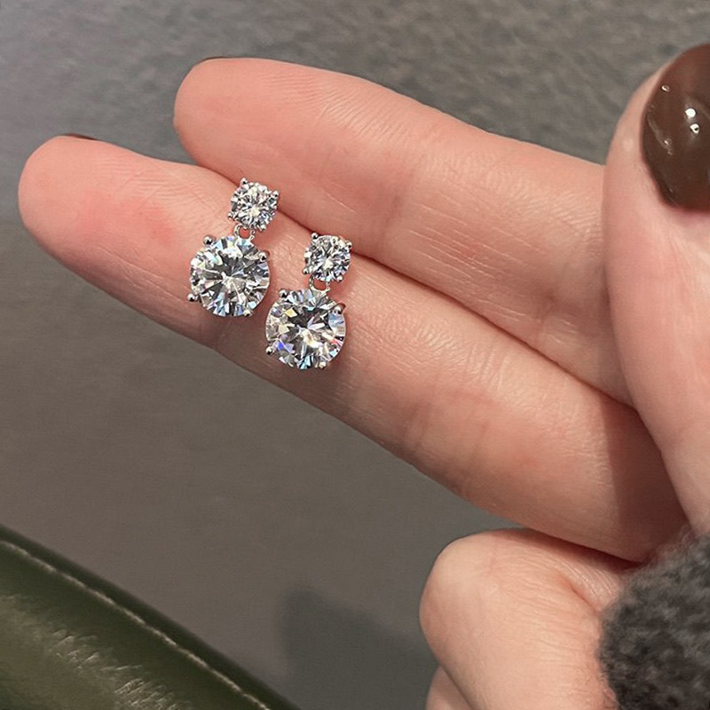 Sophisticated small geometric brand fashionable elegant earrings…