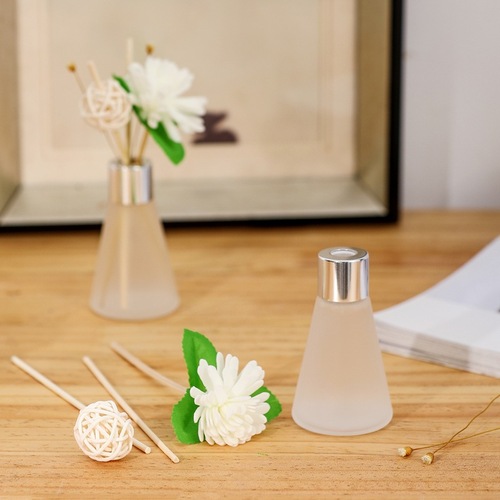 Home Aromatherapy Essential Oil, Flameless Incense Perfume, Air Freshener, Room Deodorizer, Toilet Deodorant, Aromatic Fragrance