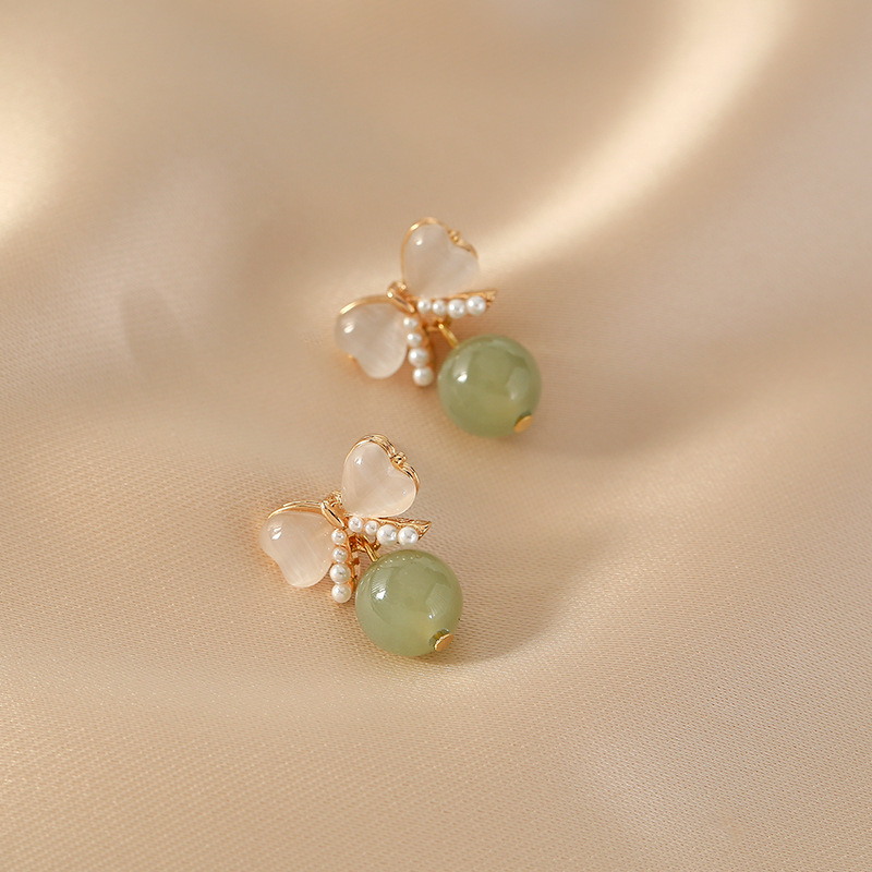 1 Pair Chinoiserie Simple Style Bow Knot Opal Inlay Artificial Pearls Opal Earrings display picture 3