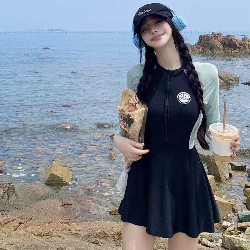 2026新款泳衣女士温泉夏新款爆款保守连体平角遮肚显瘦游泳衣