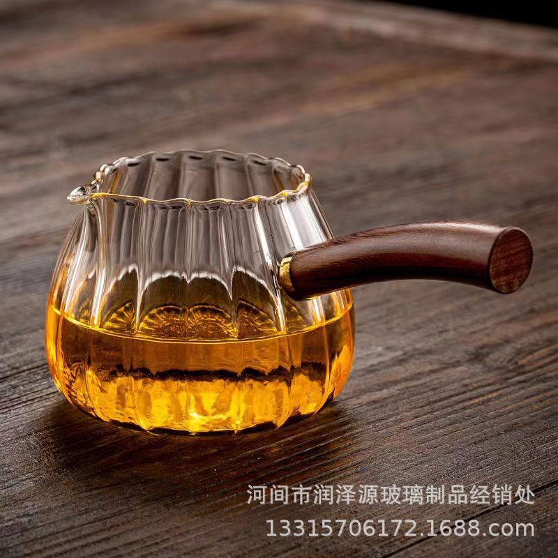 Glass Fair cup thickened glass tea set side handle male Cup wooden handle tea seafood tea maker borosilicate factory wholesale