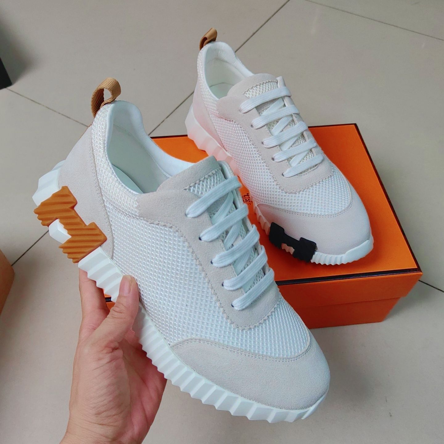 European and American Foreign Trade 25 New H Cowhide Sports Breathable Trendy Shoes for Women, Internet Celebrity Picks, Comfortable Men's Shoes Wholesale Sneakers