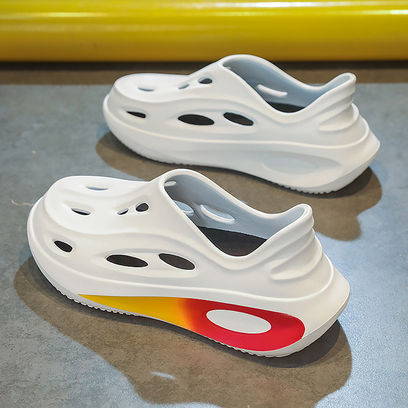 Sandalias transfronterizas de nuevo estilo para hombre 2024 ropa exterior de verano para hombre zapatillas de conducción antideslizantes Baotou zapatos deportivos de playa