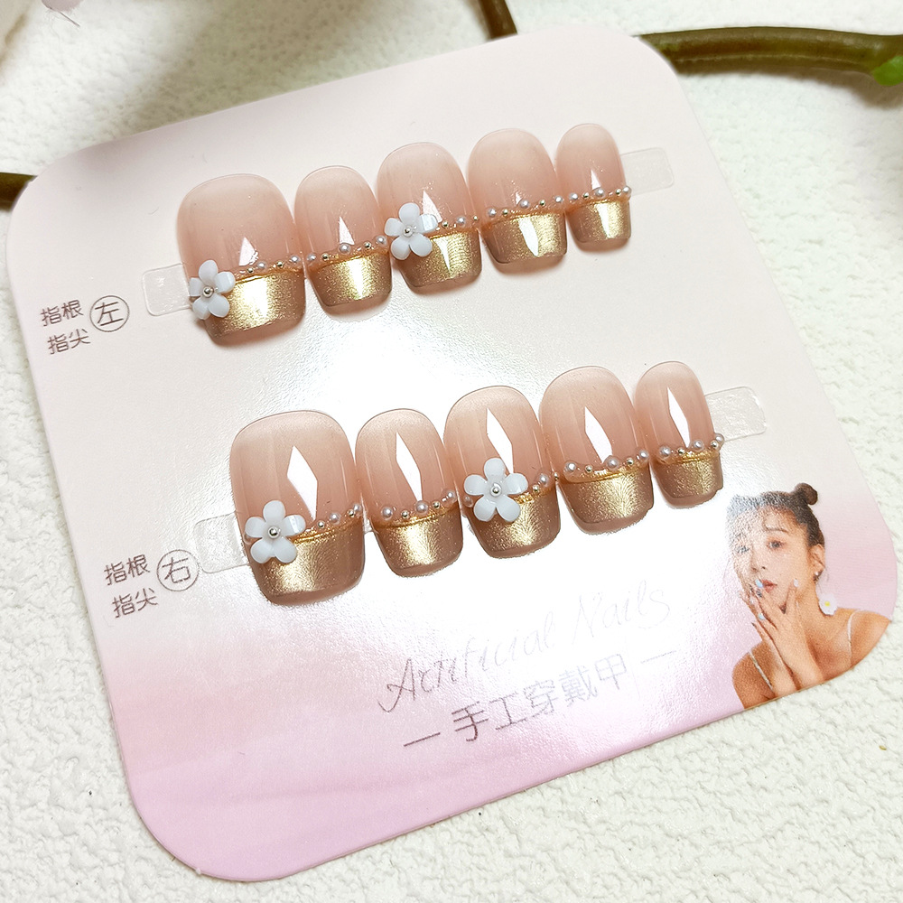 Manicura de Año Nuevo, 10 piezas de diamantes de perlas hechos a mano, arte de uñas portátil, parche de uñas Xiaohongshu, venta al por mayor