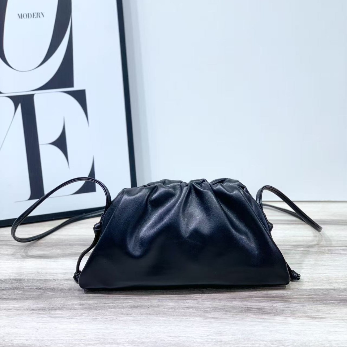 Elegant Pleated Cloud Dumpling Shoulder Bag For Women Handbag_voghion.com