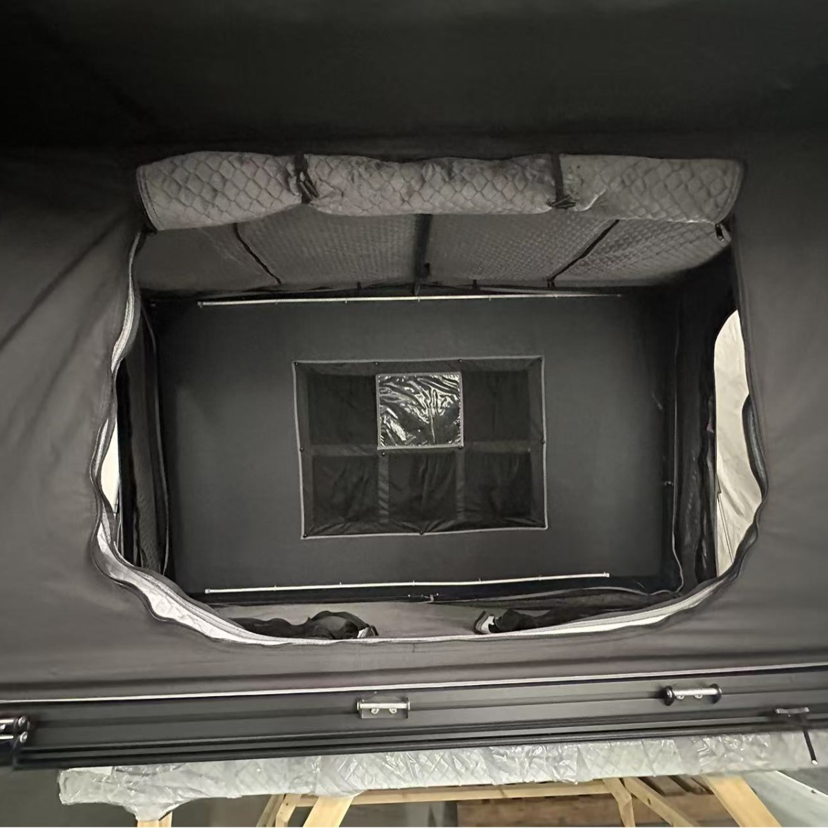 Tienda de techo lateral de aleación de aluminio abierta rápida gran tienda de camping de sombrilla autoconductora esencial tienda de coche