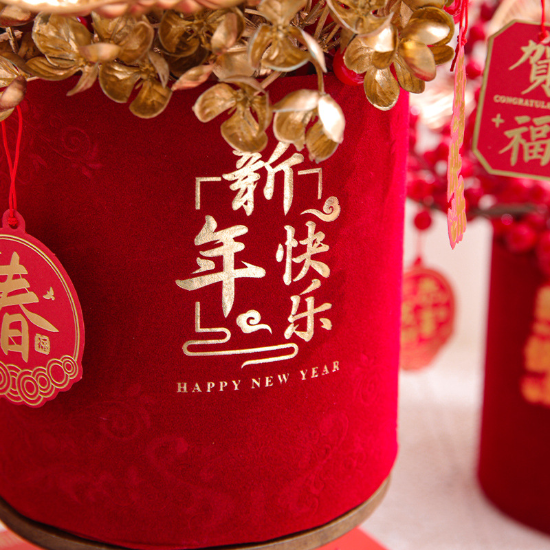 Festival de primavera decoración Víspera de Año Nuevo flor con cubo simulación de DIY acebo acabado arreglo floral cubo al por mayor regalo de la mano cubo producto terminado