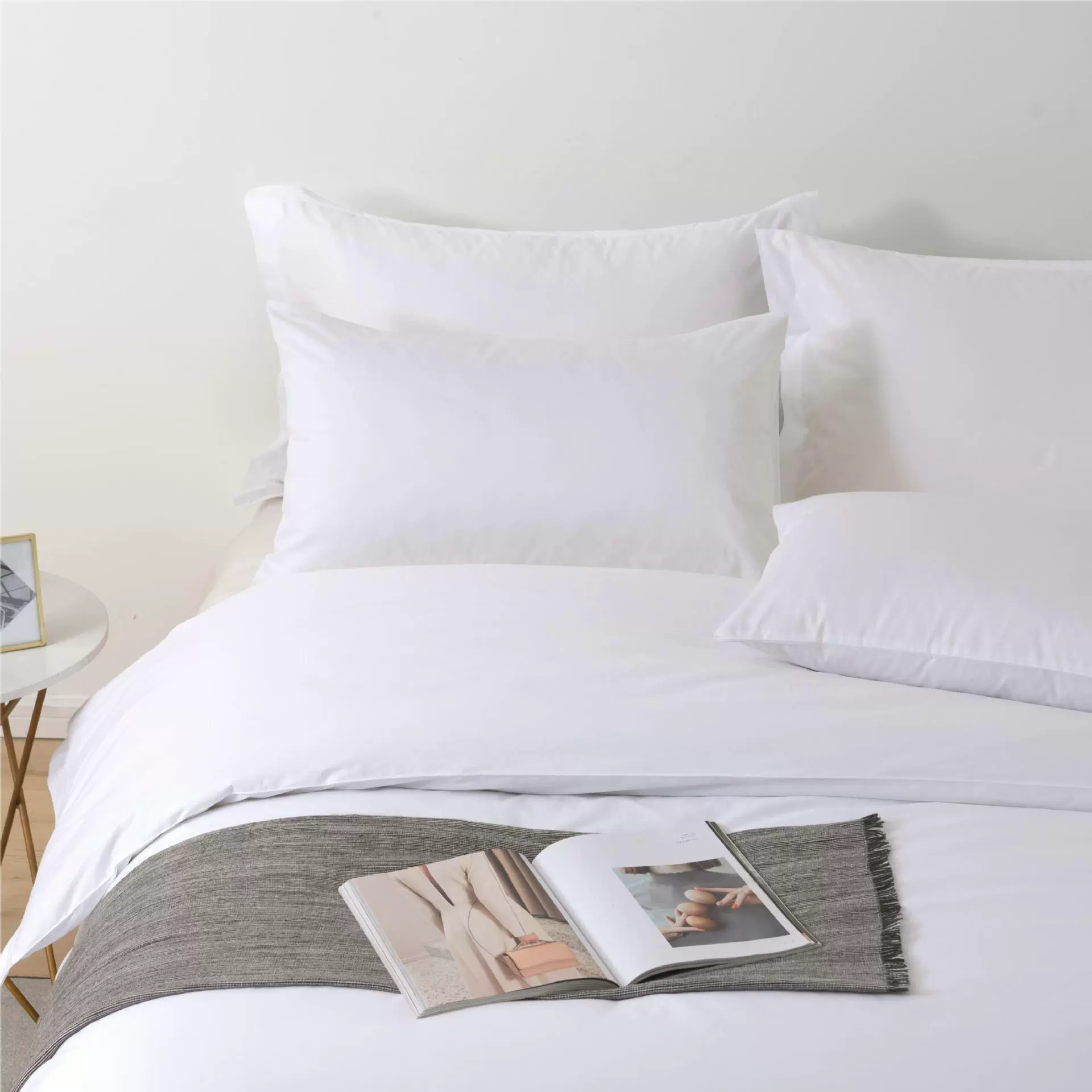 Duvet cover, white bedspread, 6080 pieces