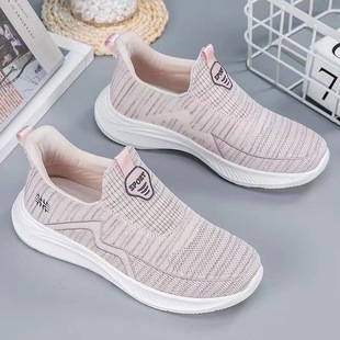 �W���ϱ�����һ�_�����e����Ьܛ�׷�������Ь������͸���\��Ь