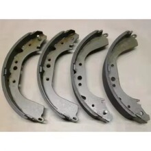 高品质汽车零件制动蹄04495-35151 04495-35230 04495-35250 HILU