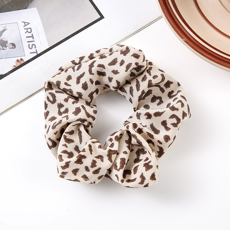 작은 표범 무늬 3호 미색