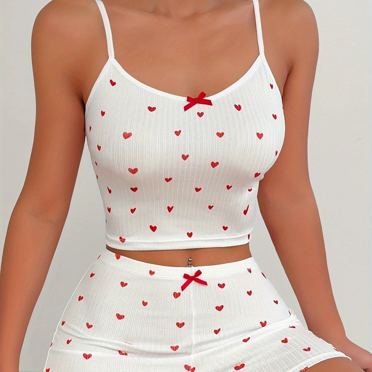 Set heart shaped with bow, pijama, Amazon, lifting effect