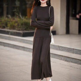 毛衣;连衣裙;女式T恤