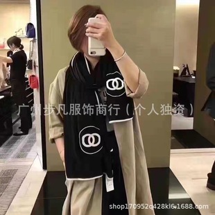 �������������ͬ��С�����Ů��ëᘿ��ڰ׈AȦ�ٴ������ɫ����