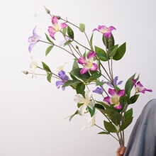 网红餐厅装饰仿真花假花十字铁线莲新娘手捧花仿真紫色花藤花蔓
