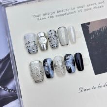 ����ɫë�ء����ֹ��������ﶬ�Շ��к�ɫС���L��Ⱦ�߼��@������