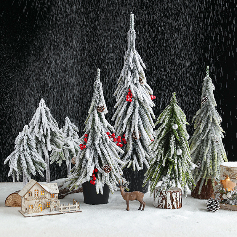 Pequeño árbol de Navidad PE spray de nieve árbol verde mini decoración de escritorio para el hogar árbol de simulación de fiesta ambiente decorativo