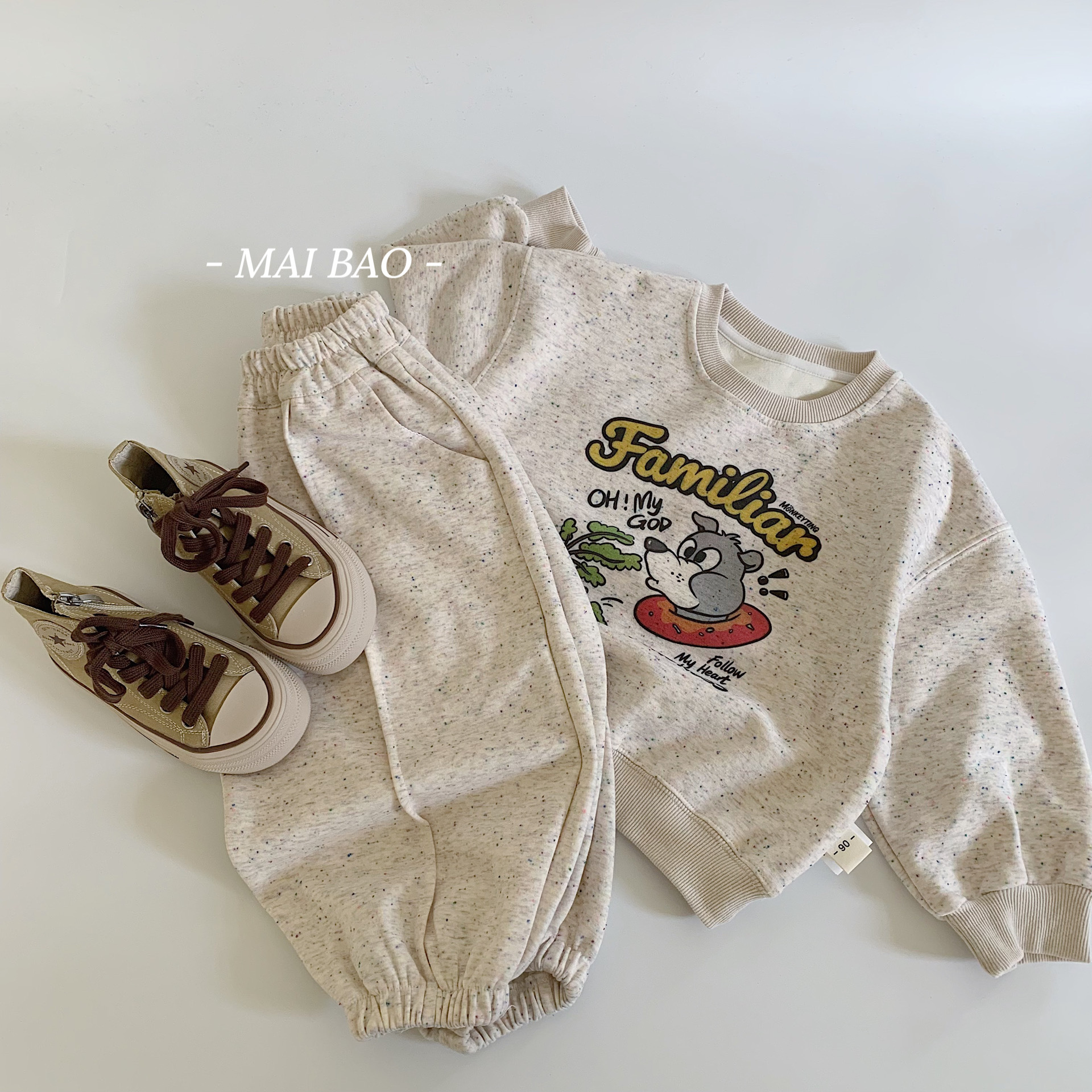 Mei Bao conjunto de niños 2025 primavera y otoño nuevos productos de color pequeño chaqueta de dibujos animados + pantalones casuales de dos piezas