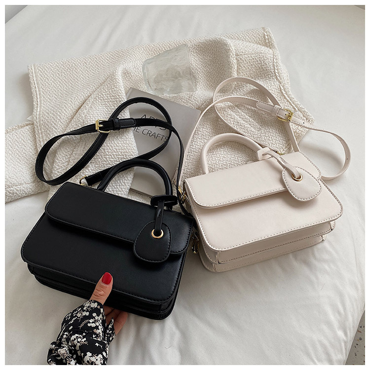 This Year's Popular Small Bag Women's Bag 2021 New Fashionable Simple Retro Messenger Bag Popular Autumn Portable Small Square Bag display picture 4