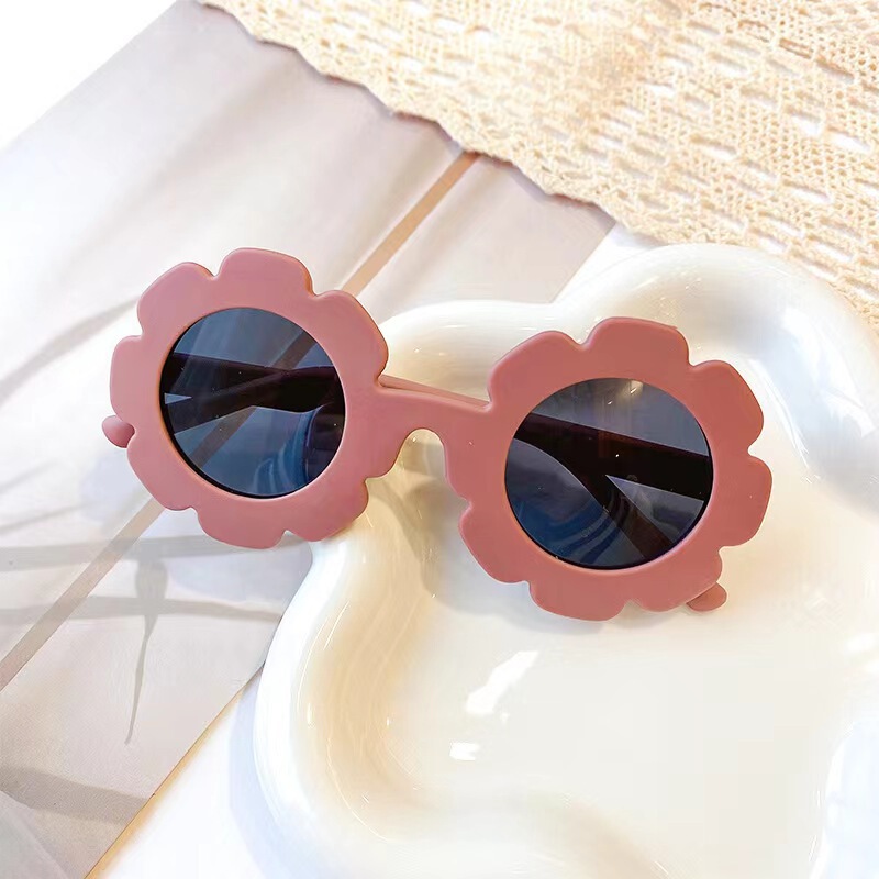 New Children's Little Daisy Sunglasses Fashion Cute Boys and Girls Sunglasses UV Protection Factory Hot Push New Children's Little Daisy Sunglasses Fashion Cute Boys and Girls Sunglasses UV Protection Factory Hot Push