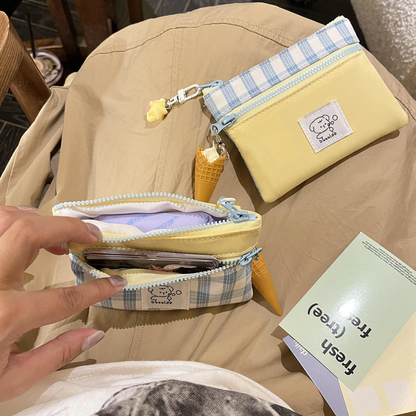 New style spliced double-layer zipper storage bag, fresh and cute cream yellow plaid lipstick and earphone bag, portable clutch bag, card holder