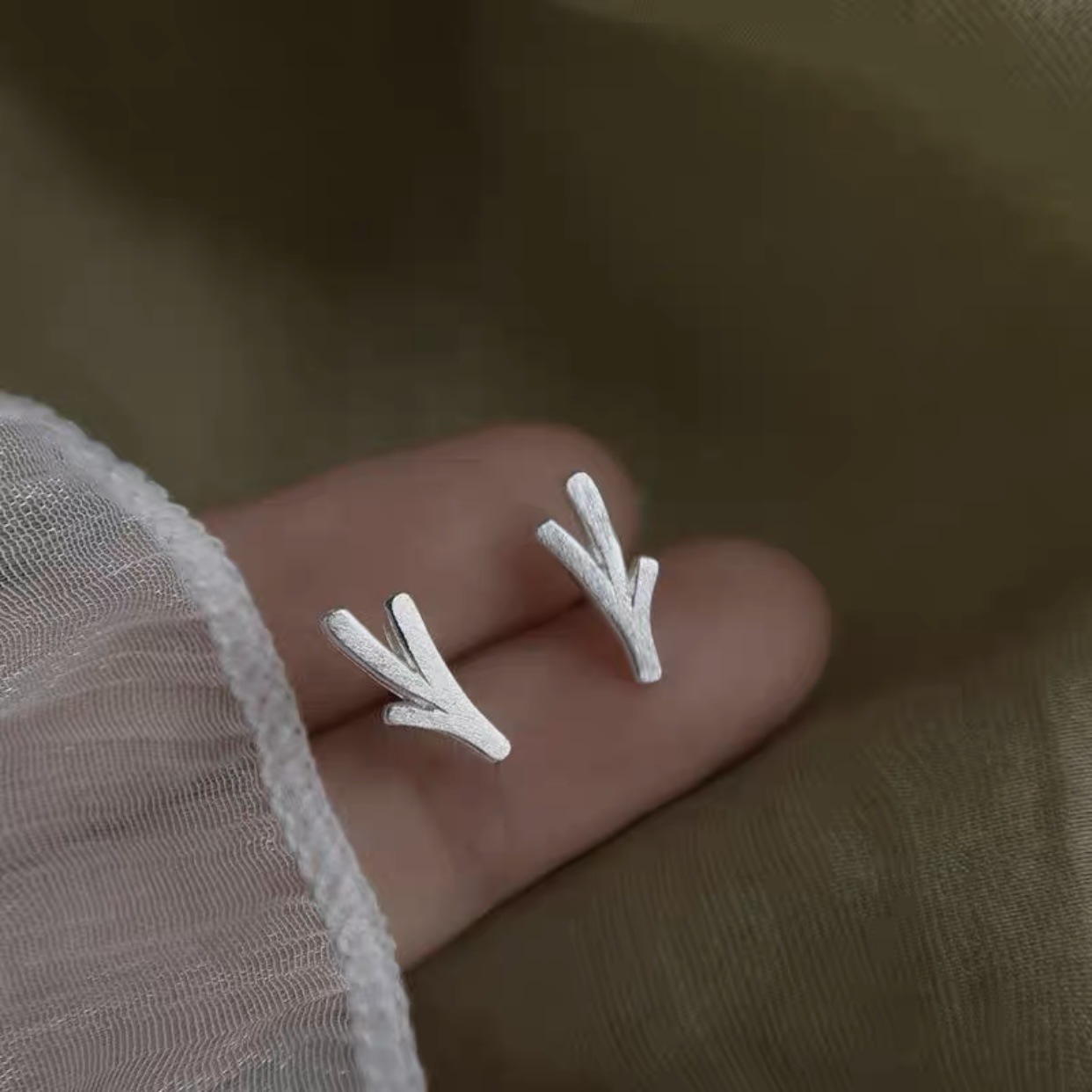 Unique Antler Earrings For Men, Minimalist Personalized Style_voghion.com