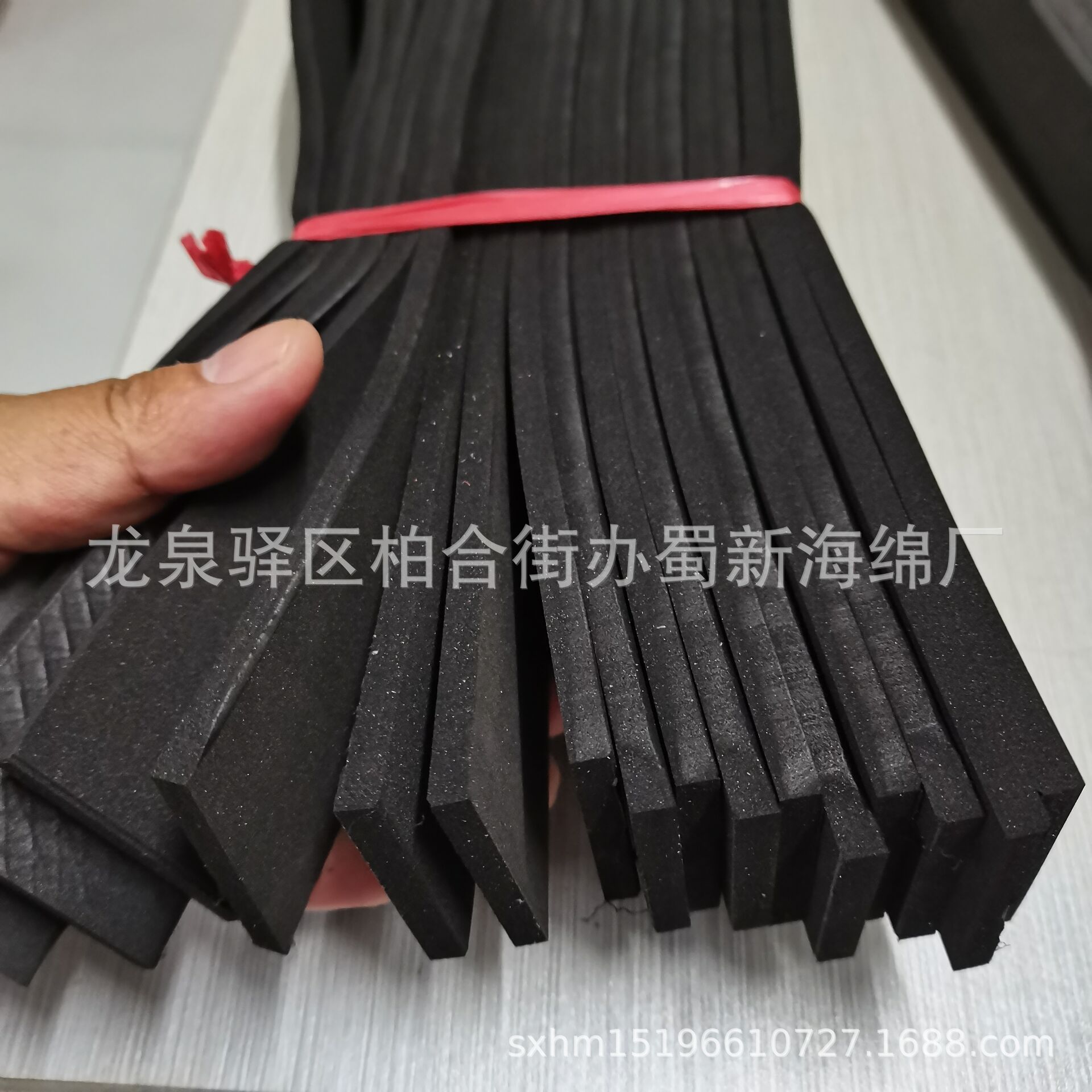 厂家供应红色珍珠棉静电条子/条子包装泡沫/单面带胶密封条