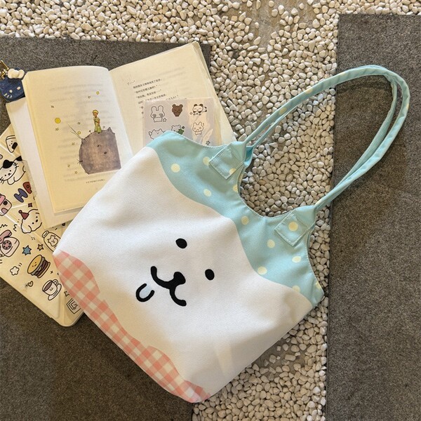 Cute capacious shoulder bag for leisure