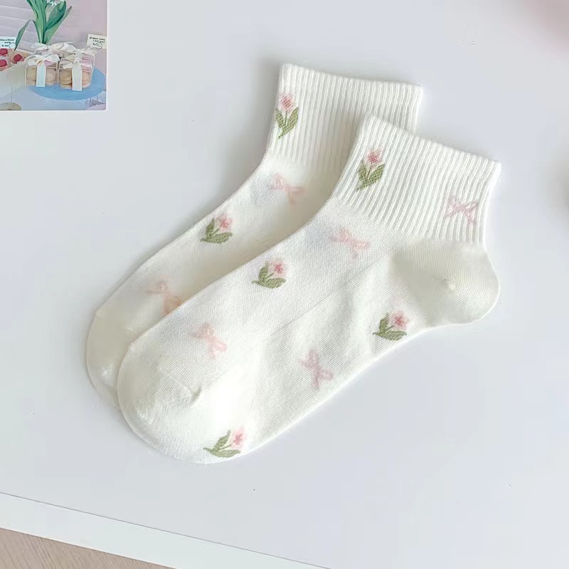 With bow, flower-shaped