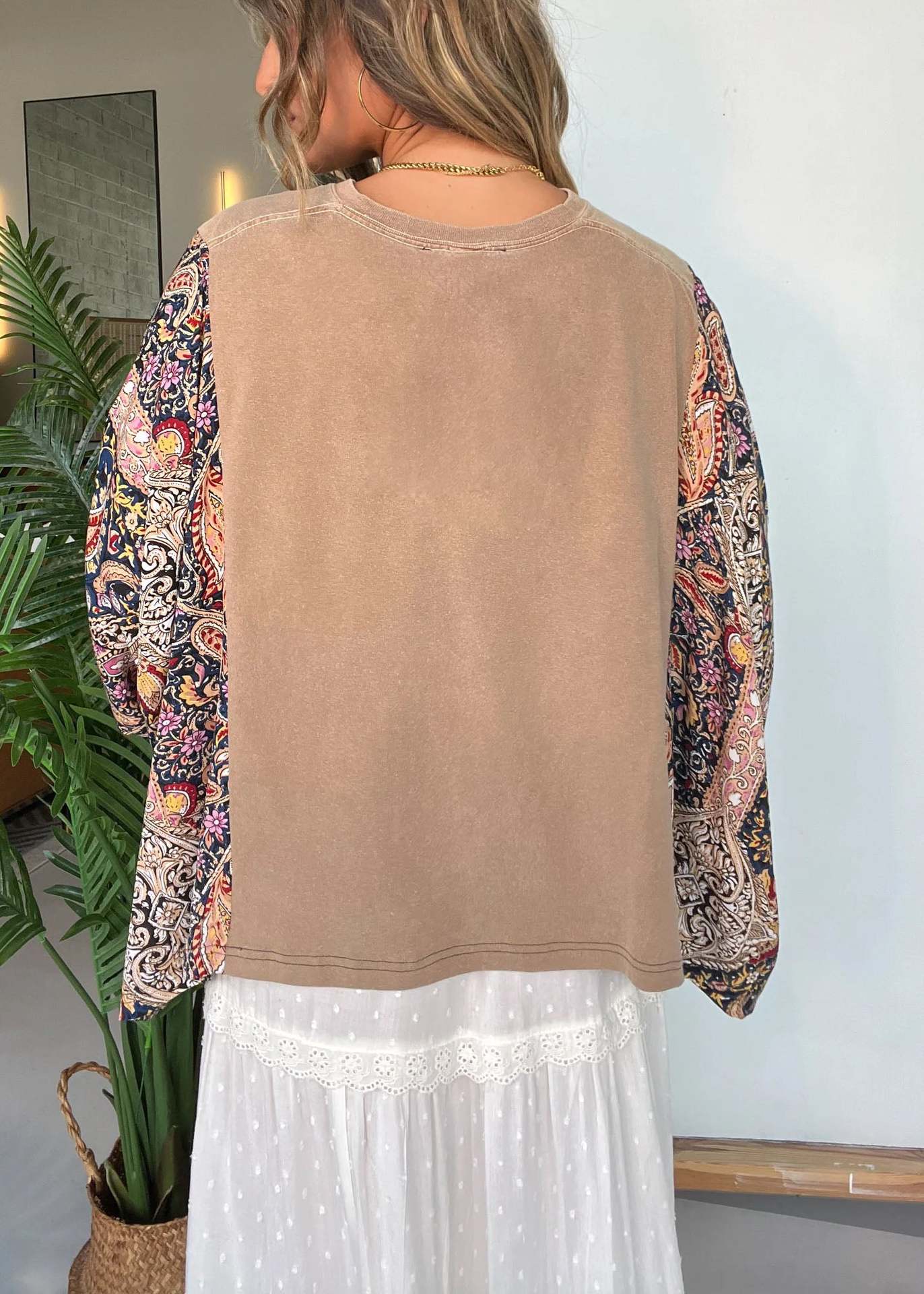 218g Weight Long Sleeve Sleeve Length Pullovers Placket Type Polyester Fabric Type Long Top Length T-shirt Tops Type Daily Occasion Round Neck Neckline Loose Fit Type Animal, Vocabulary Words/Name, Flower, Mushroom, Skull Pattern Summer Season Women's Gender Casual Style Wholesale Women's Polyester Casual Animal Vocabulary Words/Name Flower Long Sleeve T-Shirts 2