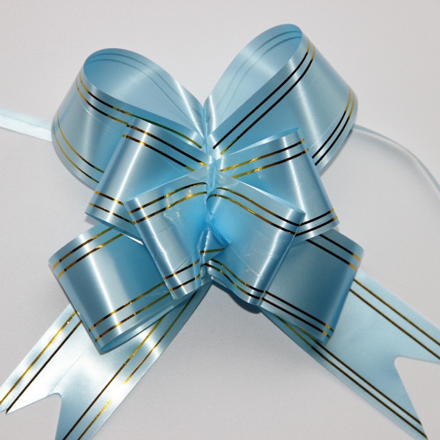 Fabricante al por mayor de empaques de flores para regalos navideños, cinta con borde dorado, 30 flores medianas atadas a mano.