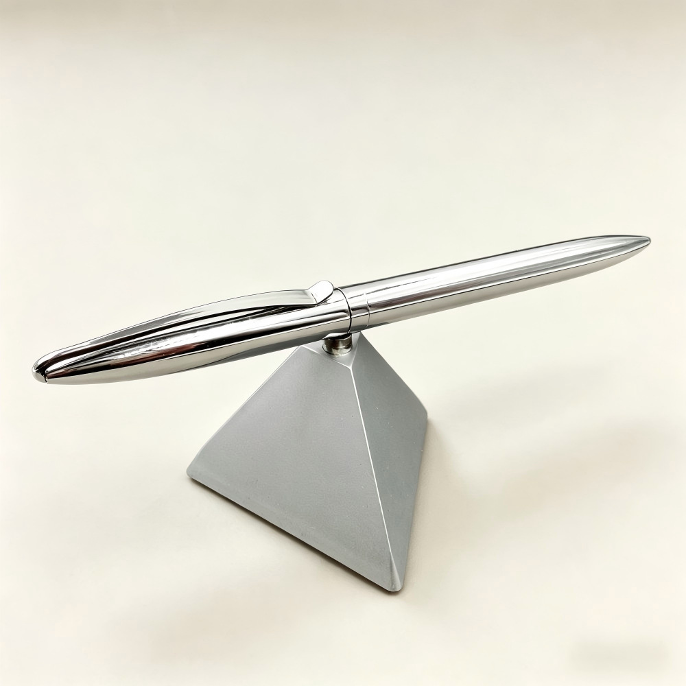 Triangular floating desk pen, creative advertising pen, metal bank and hotel desk pen, magnetic floating pen, office desk signature pen