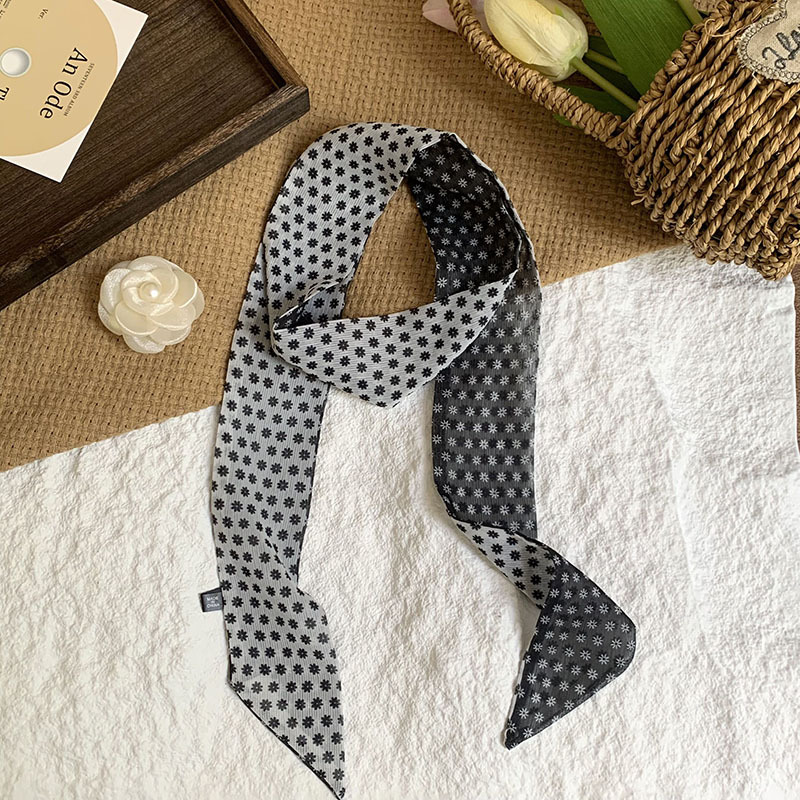 Bufanda de seda, bufanda pequeña de moda de alta gama, flor de todo fósforo, clip tridimensional, decoración de flores, serpentín, diadema