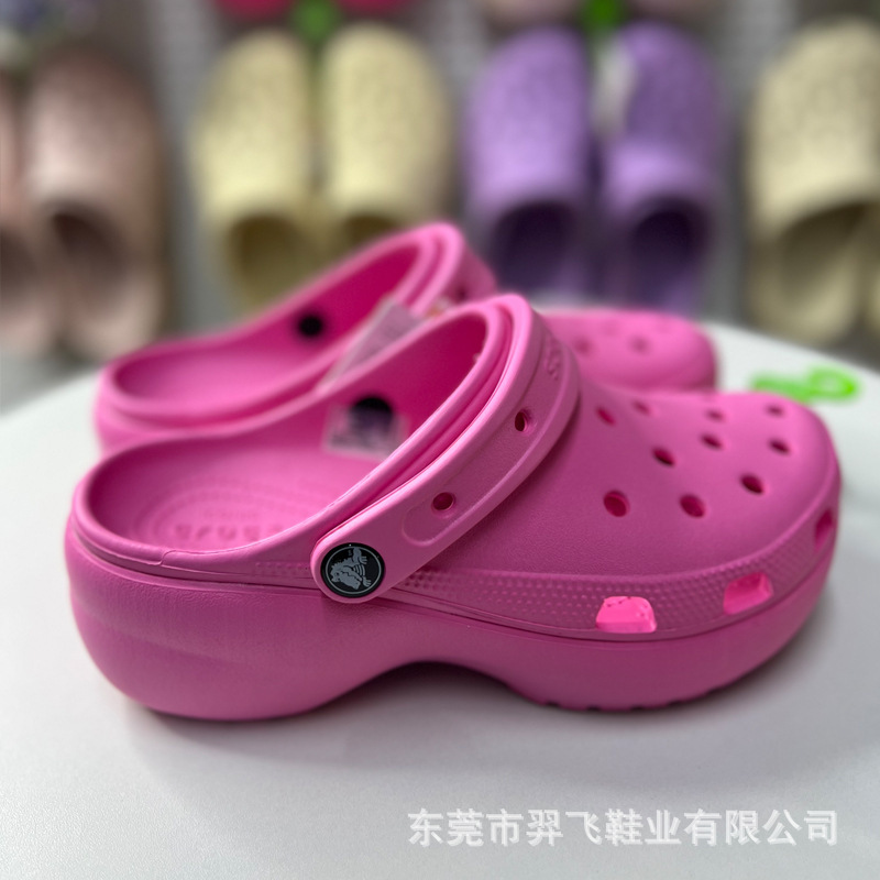 Cross Cloud Hole Shoes Women's Height-increasing New Thick Sole Fashion All-match High-value Beach Shoes Baotou Slippers