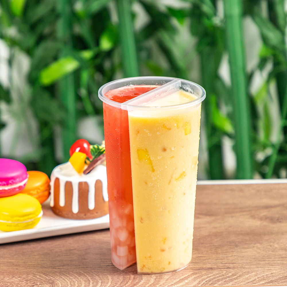 Mayorista 700ml taza de té de plástico desechable moldeo por inyección taza PP doble cañón pareja compartir taza doble cuadrícula split taza