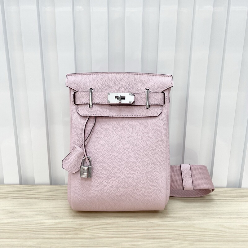 2025 New Storage Bag, Unisex Chest Bag, High-Quality First-Layer Cowhide Shoulder Crossbody Commuter Bag, Waist Bag for Women 2025 New Storage Bag, Unisex Chest Bag, High-Quality First-Layer Cowhide Shoulder Crossbody Commuter Bag, Waist Bag for Women