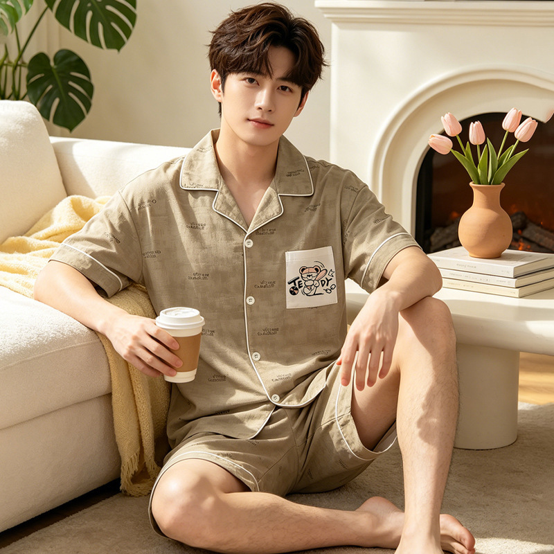 Baseball Bear Pajamas for Men, Summer Short-Sleeved Shorts, Cartoon Thin Style, Large Size, Teenagers Can Wear Them Outside, Imitation Cotton Home Clothes