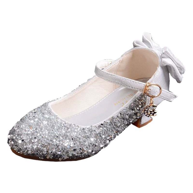 Детские кожаные туфли на высоком каблуке, весна-осень 2024, с бантом из страз, модель «Принцесса», для выступлений, с кристаллами, серебристые, новый стиль