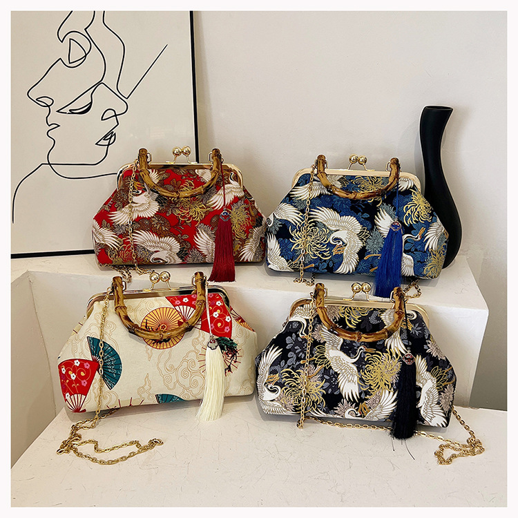 2023 neue grenzüberschreitende Nischenclip-Schnalle, High-End-Dinner im ethnischen Stil, Modekette, eine Schulter, Umhängetasche für Damen_voghion.com