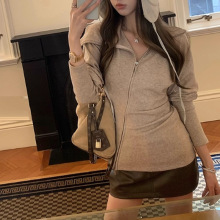 2025新款 「Yoh1i纸片人卫衣」斜门襟拉链翻领上衣掐腰显瘦内搭秋