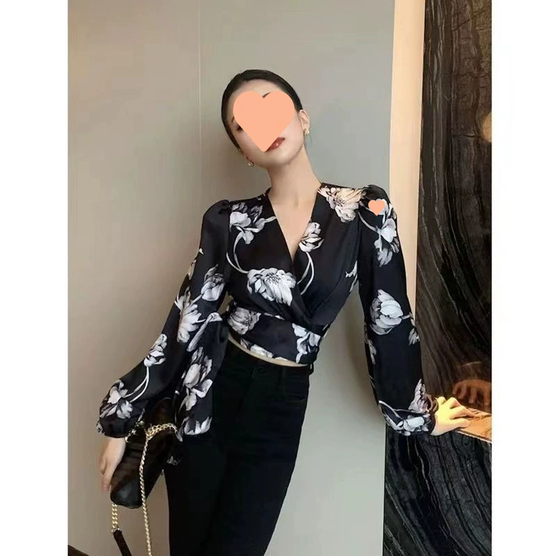 Shiffon belt, spring shirt, trend of season