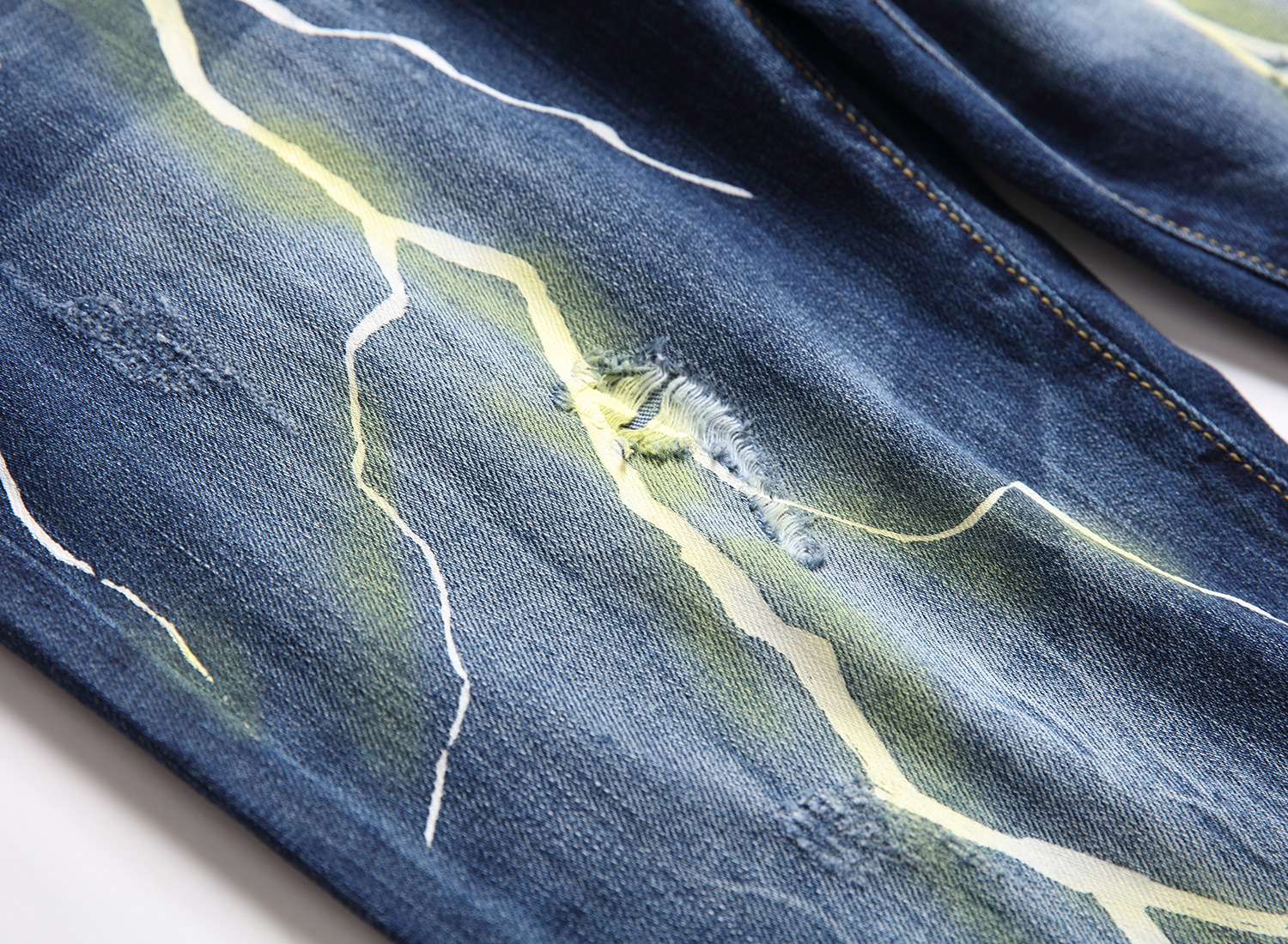 Men's Personalized Lightning Ripped Jeans With American Print_voghion.com