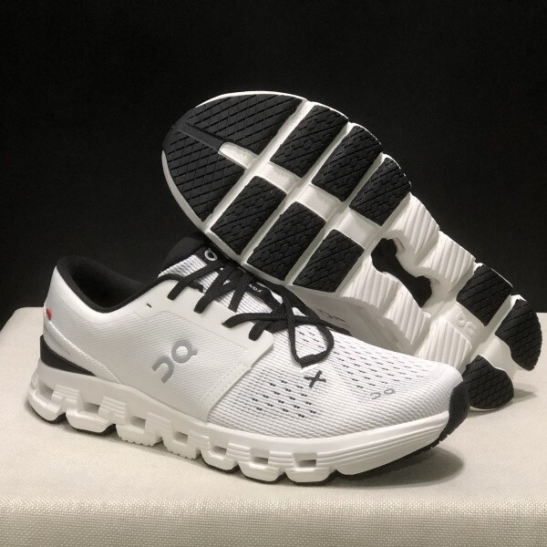 Cross-Border on Running Cloud X4 Low-Top Lightweight Casual Running Sneakers for Men and Women