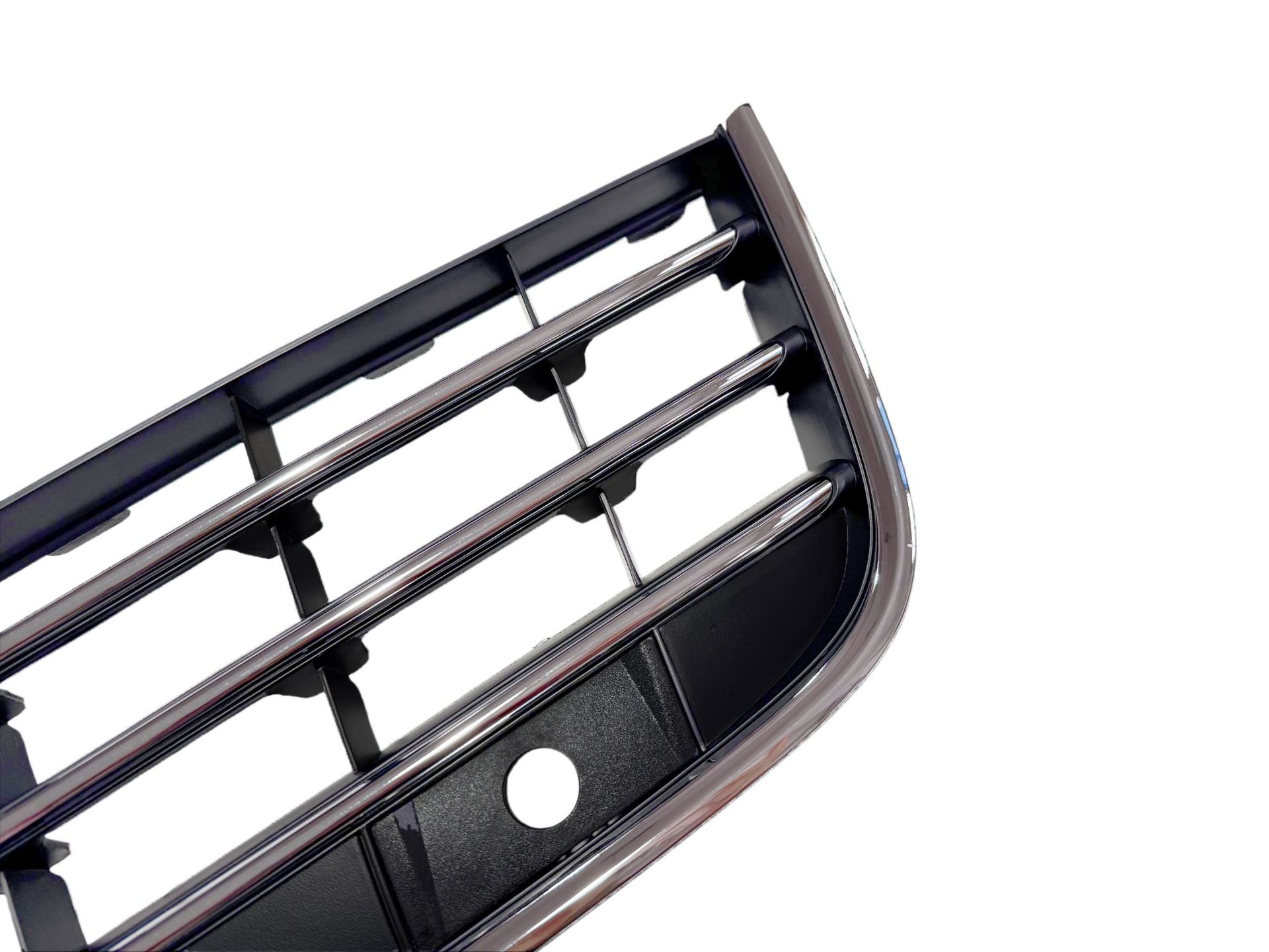 Volkswagen Touareg 11-14 Front Bumper Lower Grille 7P6853671E