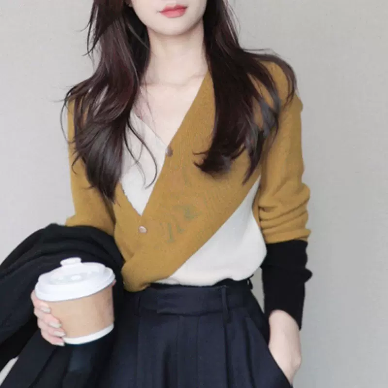早秋秋冬羊毛拼色针织衫女几何姜黄气质V领洋气套头长袖打底毛衣