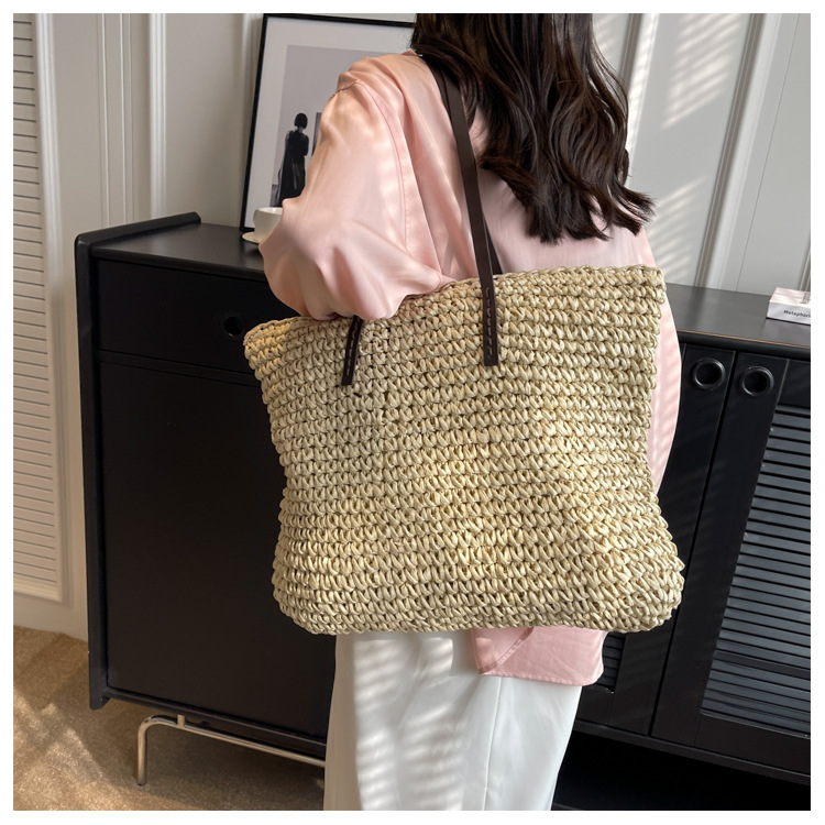 Women's Large Spring&summer Straw Vacation Straw Bag display picture 4